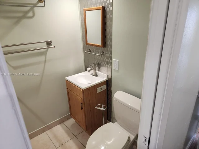 995 SW 84th Ave # 408, Miami FL 33144