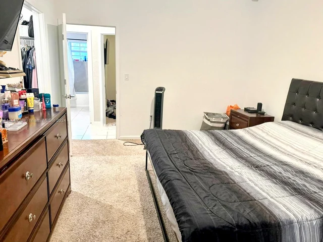 432 NE 4th Ave, Florida City FL 33034