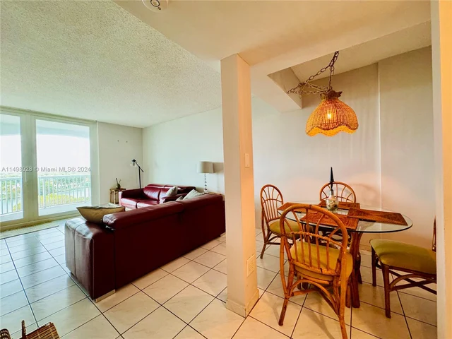 5401 Collins Ave # 622, Miami Beach FL 33140