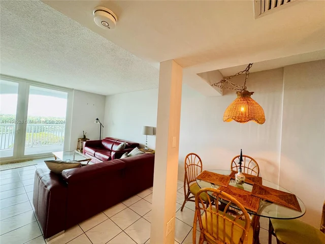 5401 Collins Ave # 622, Miami Beach FL 33140