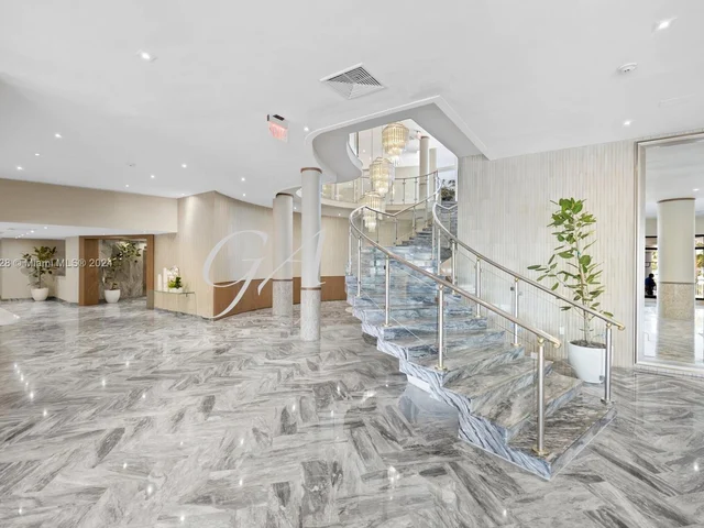 5401 Collins Ave # 622, Miami Beach FL 33140