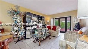 1122 SW 87 aven unit A-5, Miami FL 33174