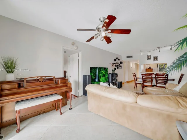 11312 Taft St # 11312, Pembroke Pines FL 33026