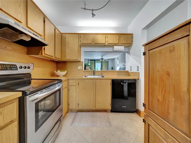 11312 Taft St # 11312, Pembroke Pines FL 33026