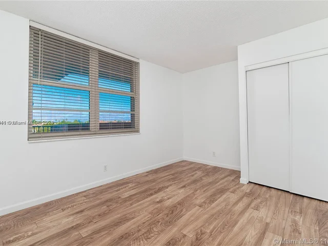 250 Jacaranda Dr # 508, Plantation FL 33324