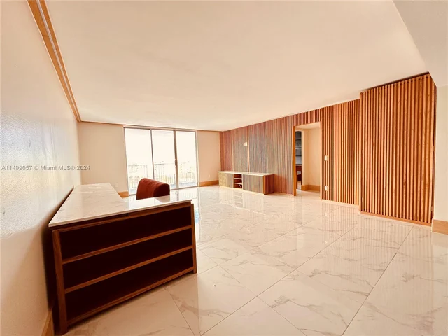 2801 NE 183rd St # 1201W, Aventura FL 33160