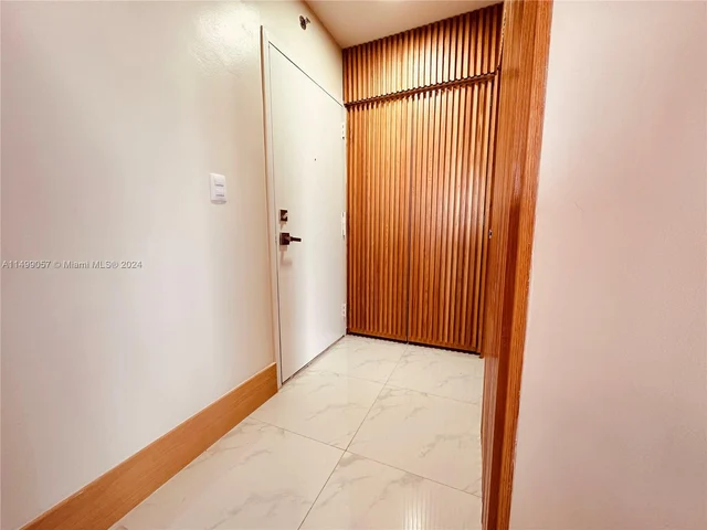 2801 NE 183rd St # 1201W, Aventura FL 33160