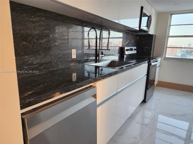 2801 NE 183rd St # 1201W, Aventura FL 33160