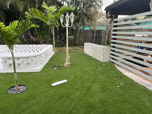 14101 NW 1st Ave, Miami FL 33168