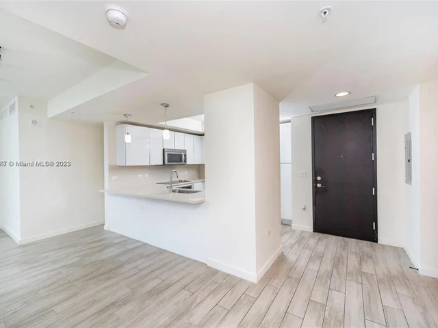 999 SW 1st Ave # 1417, Miami FL 33130