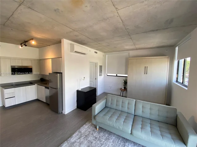 726 NW 3rd St # 104, Miami FL 33128