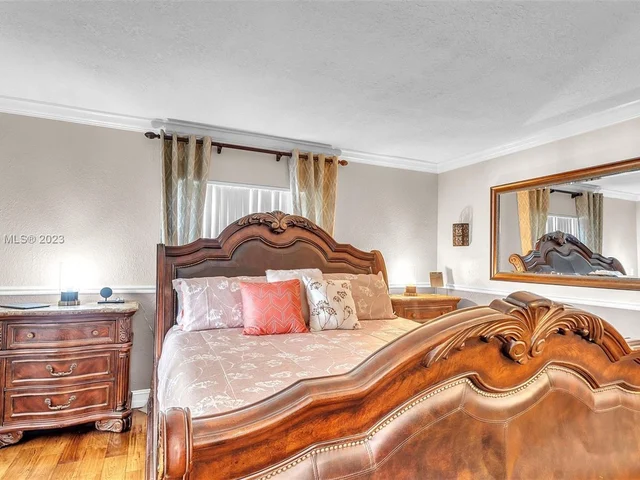 8106 NW 94th Ave, Tamarac FL 33321