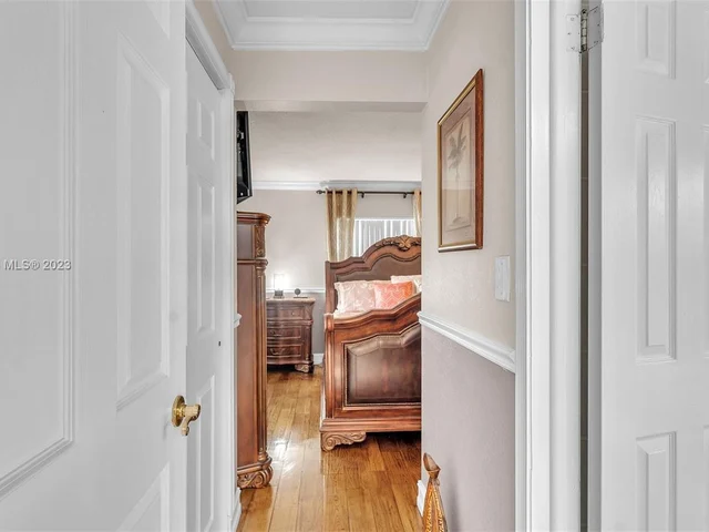 8106 NW 94th Ave, Tamarac FL 33321