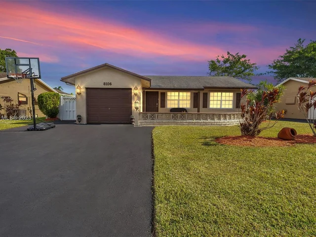 8106 NW 94th Ave, Tamarac FL 33321