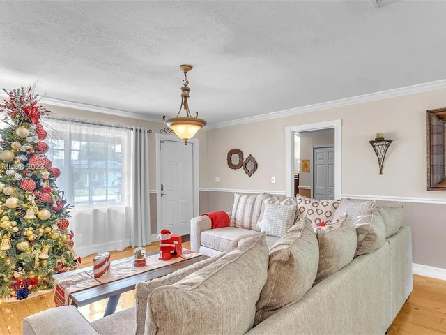 8106 NW 94th Ave, Tamarac FL 33321