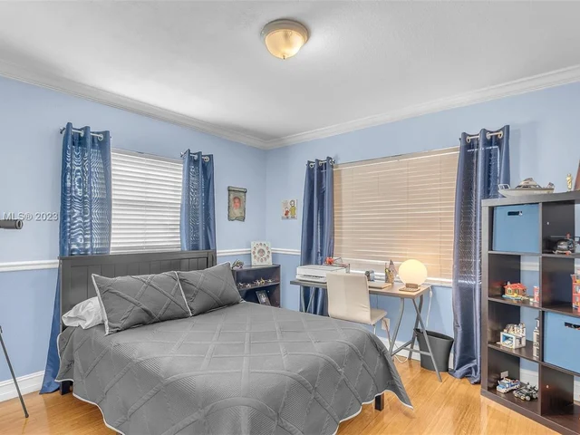 8106 NW 94th Ave, Tamarac FL 33321