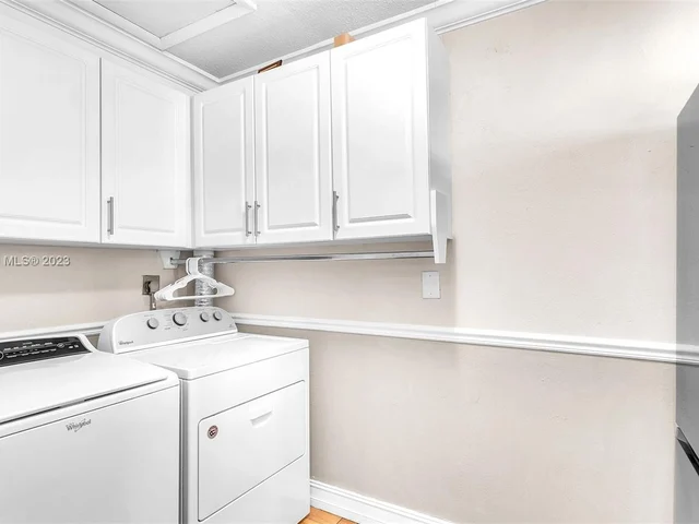 8106 NW 94th Ave, Tamarac FL 33321