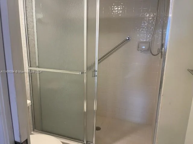 7228 Fairfax Dr # 203, Tamarac FL 33321