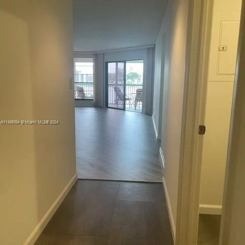 7228 Fairfax Dr # 203, Tamarac FL 33321