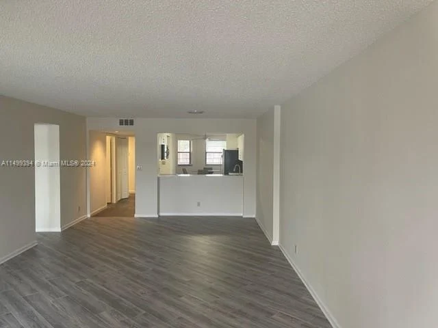7228 Fairfax Dr # 203, Tamarac FL 33321