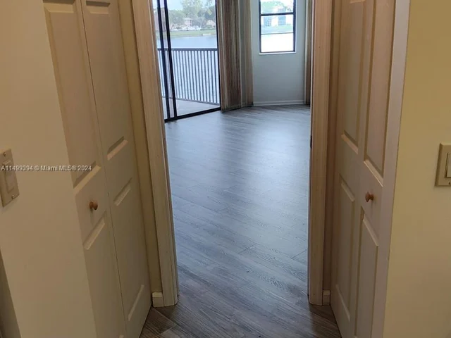 7228 Fairfax Dr # 203, Tamarac FL 33321