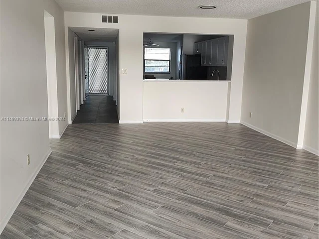 7228 Fairfax Dr # 203, Tamarac FL 33321