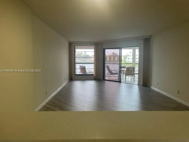 7228 Fairfax Dr # 203, Tamarac FL 33321