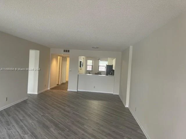 7228 Fairfax Dr # 203, Tamarac FL 33321