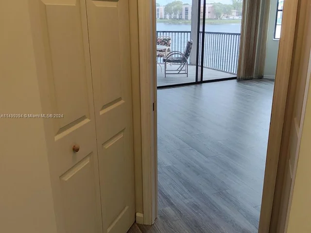 7228 Fairfax Dr # 203, Tamarac FL 33321