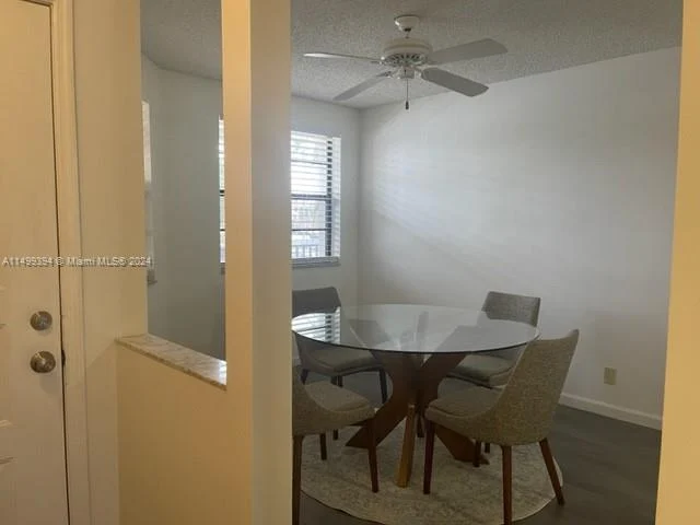 7228 Fairfax Dr # 203, Tamarac FL 33321