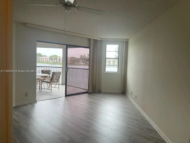 7228 Fairfax Dr # 203, Tamarac FL 33321