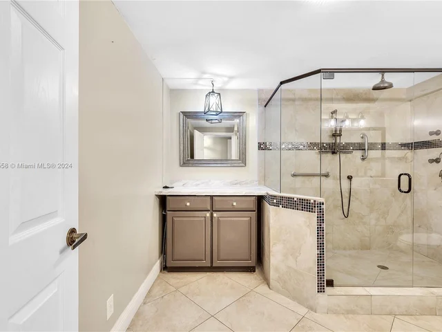 3090 N Course Dr # 106, Pompano Beach FL 33069