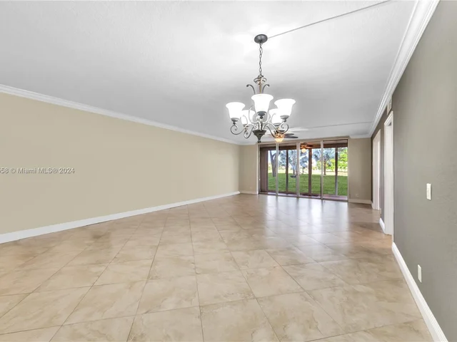 3090 N Course Dr # 106, Pompano Beach FL 33069