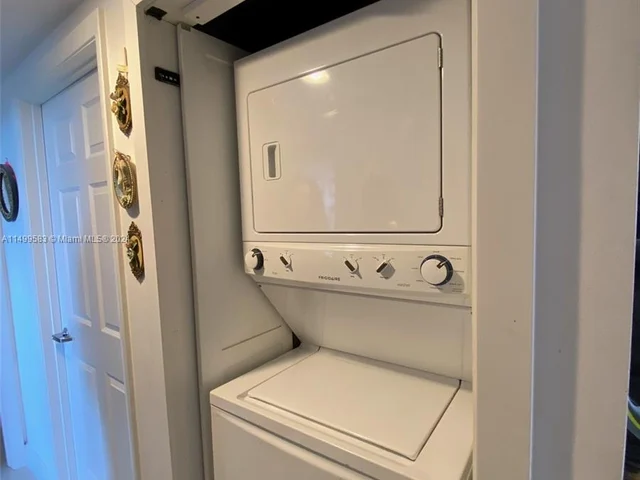 3232 Coral Way # 1601, Miami FL 33145