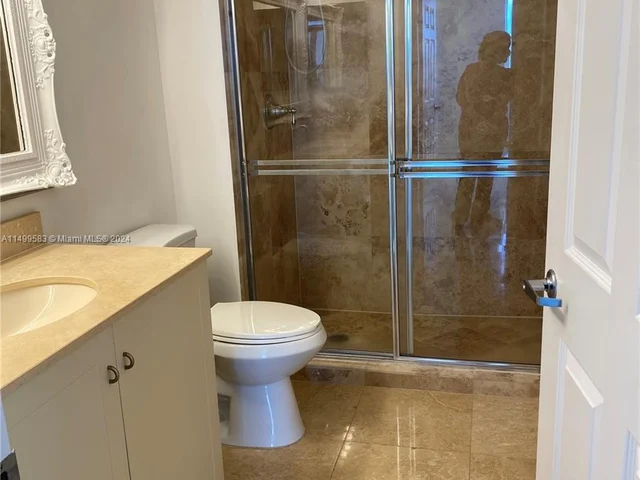 3232 Coral Way # 1601, Miami FL 33145