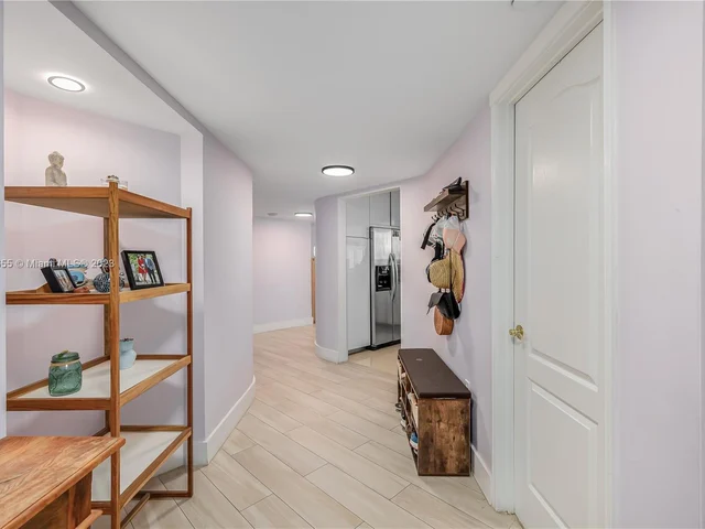 5757 Collins Ave # 605, Miami Beach FL 33140