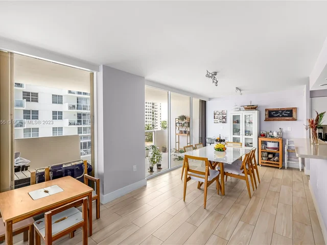 5757 Collins Ave # 605, Miami Beach FL 33140