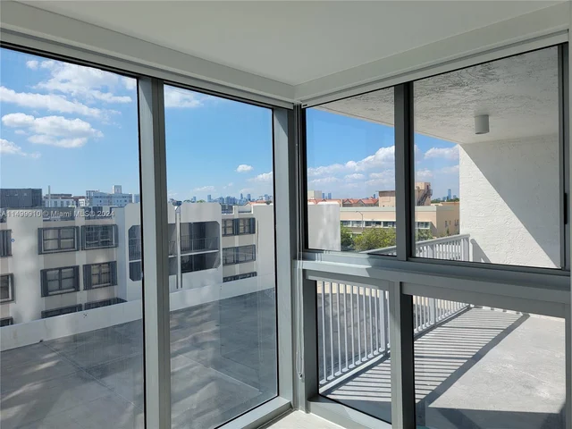 2655 Collins Ave # 608, Miami Beach FL 33140