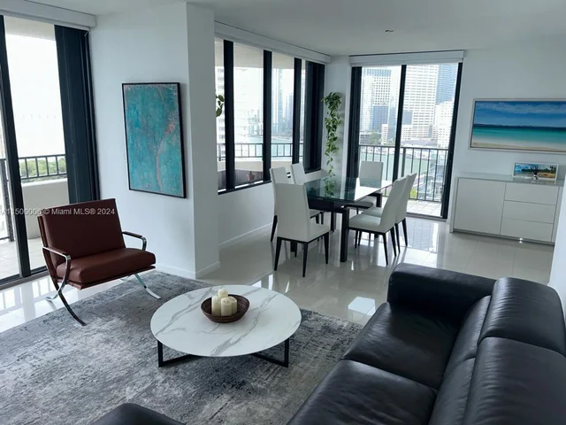 520 Brickell Key Dr # A1515, Miami FL 33131