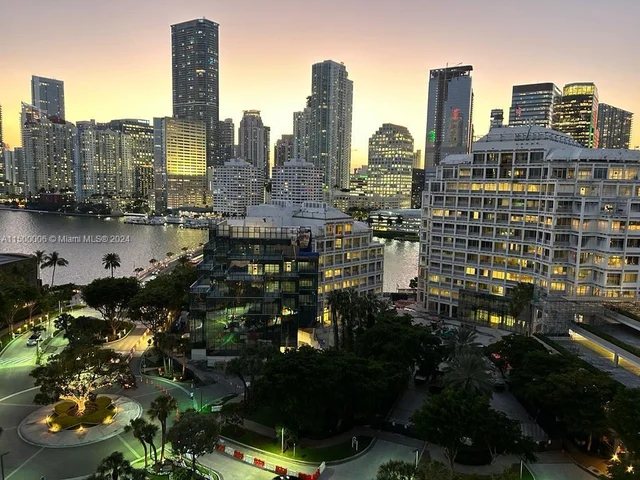 520 Brickell Key Dr # A1515, Miami FL 33131