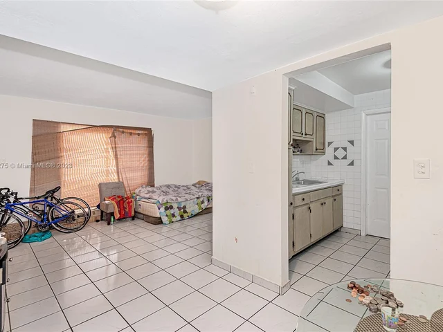 626 Meridian Ave # 12, Miami Beach FL 33139