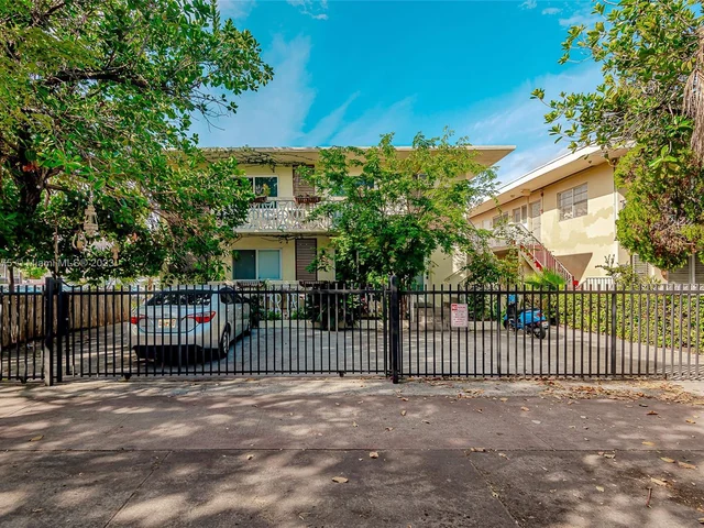 626 Meridian Ave # 12, Miami Beach FL 33139