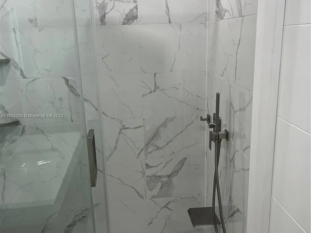 2750 NE 183rd St # 606, Aventura FL 33160