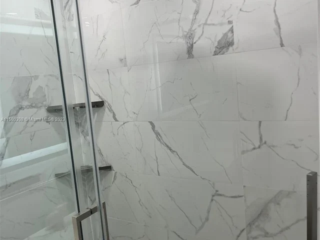 2750 NE 183rd St # 606, Aventura FL 33160