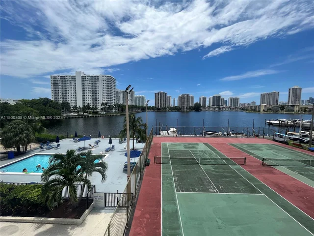 2750 NE 183rd St # 606, Aventura FL 33160
