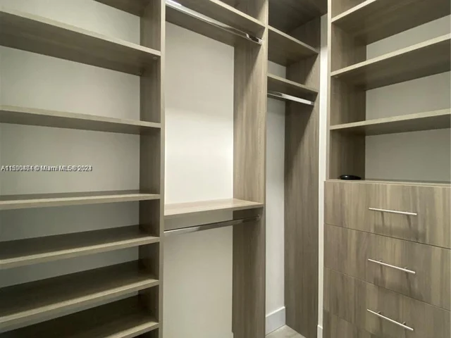 10180 Lake Vista Ct, Parkland FL 33076