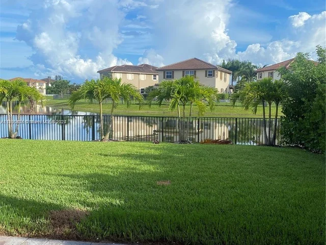 10180 Lake Vista Ct, Parkland FL 33076