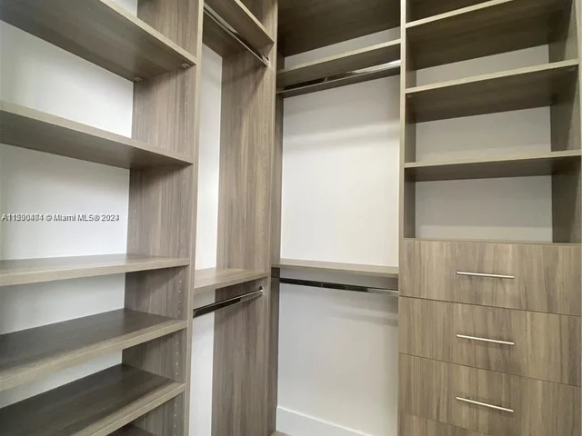 10180 Lake Vista Ct, Parkland FL 33076