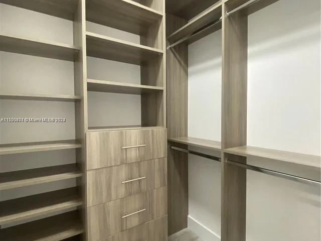 10180 Lake Vista Ct, Parkland FL 33076