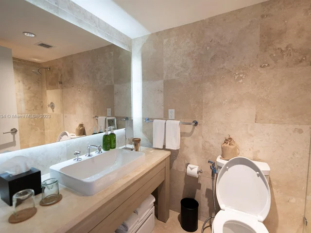 102 24th St # 1545, Miami Beach FL 33139